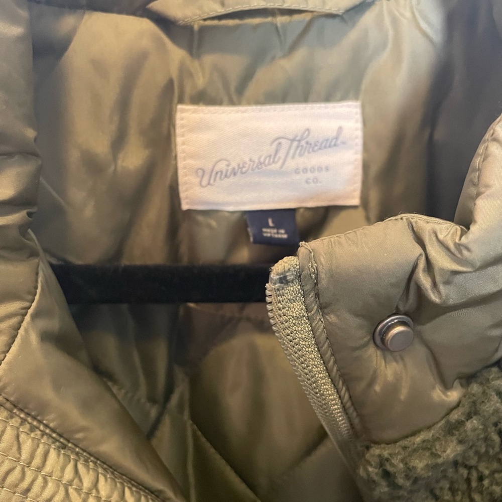 Universal Thread Colorblock Sherpa Bomber Jacket - image 7